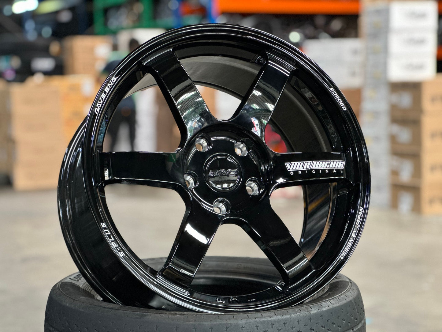 New 18X9.5 ET44 AOW Flow Formed TE37 SAGA Rim (4 wheel) Gloss Black 5X120