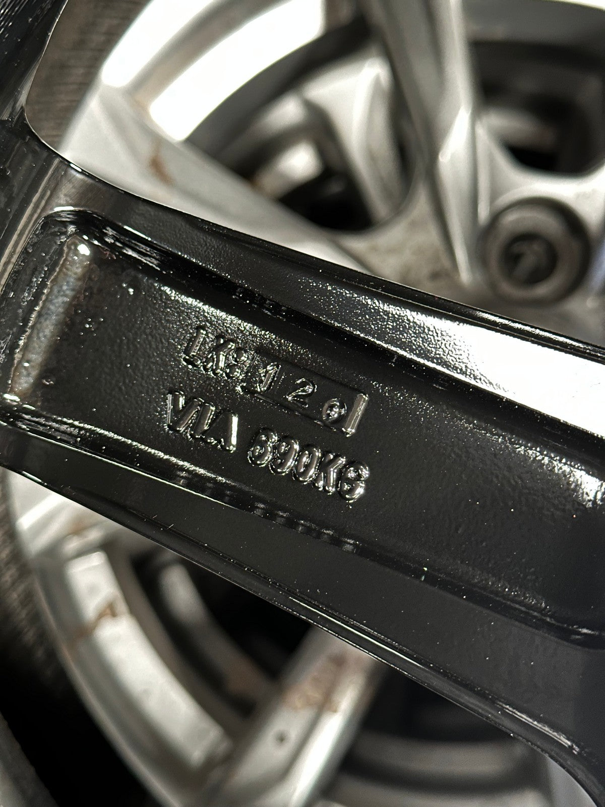 New 18X9.5 ET44 AOW Flow Formed TE37 SAGA Rim (4 wheel) Gloss Black 5X120