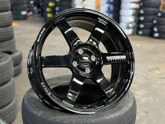 NEW 18X8 ET42 AOW Flow Formed TE37 Saga Rim (4 wheel) Gloss Black 4X100