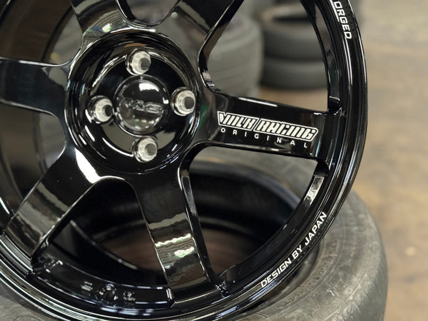 New 18X8 ET42 AOW Flow Formed TE37 SAGA Rim (4 wheel) Gloss Black 4X100
