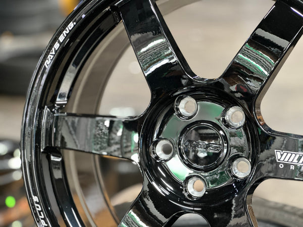 New 18X8 ET45 AOW Flow Formed TE37 SAGA Rim (4 wheel) Gloss Black 5X114.3