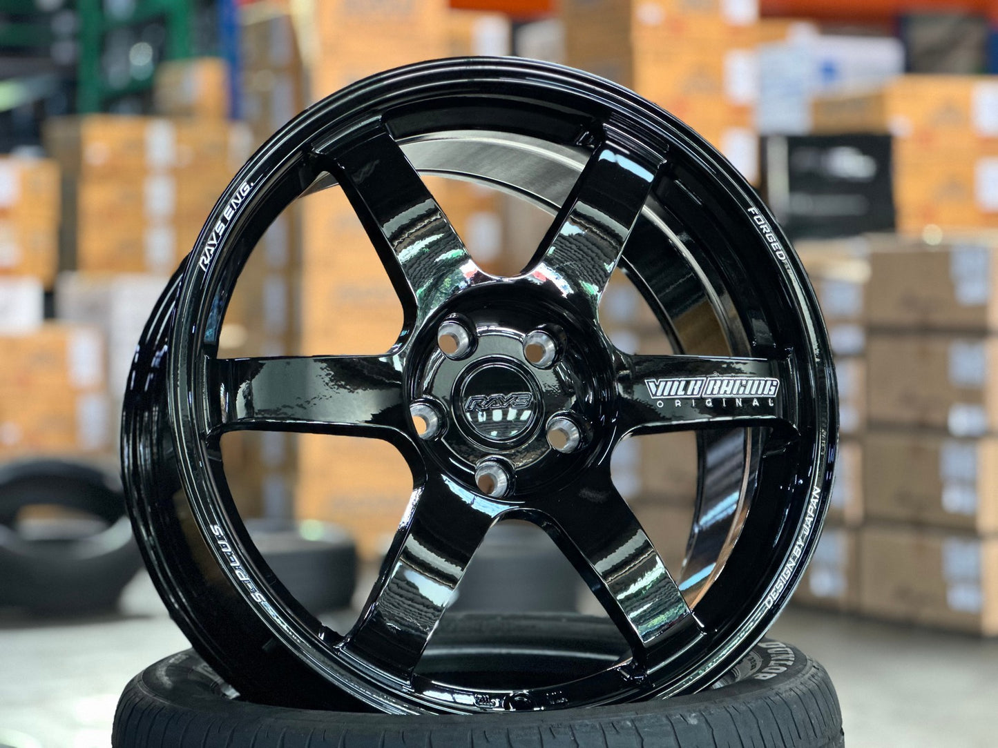 New 18X8.5 ET42 AOW Flow Formed TE37 SAGA Rim (4 wheel) Gloss Black 5X114.3