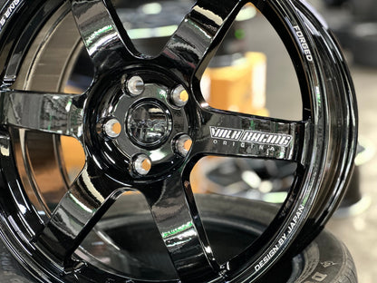 New 18X8.5 ET42 AOW Flow Formed TE37 SAGA Rim (4 wheel) Gloss Black 5X114.3