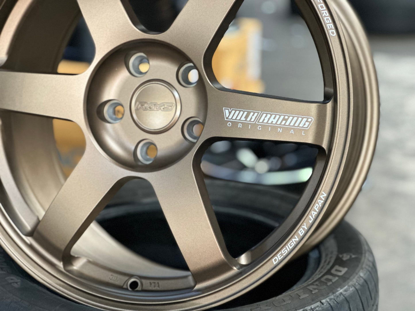 New 18X8.5 ET42 AOW Flow Formed TE37 SAGA Rim (4 wheel) Matt Bronze 5X112