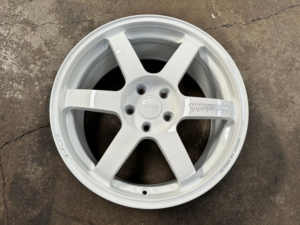 New 18X8.5 ET42 AOW Flow Formed TE37 SAGA Rim (4 wheel) Gloss White 5X112