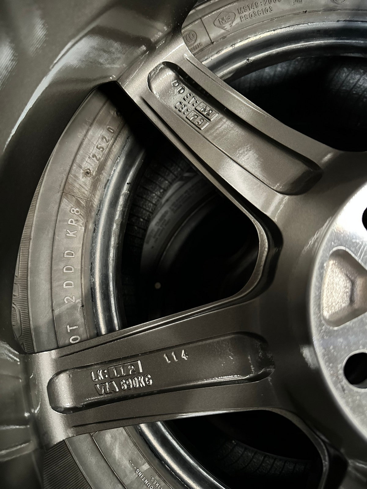 New 19X8.5 ET42 AOW Flow Formed TE37 SAGA Rim (4 wheel) Gloss Gunmetal 5X114.3