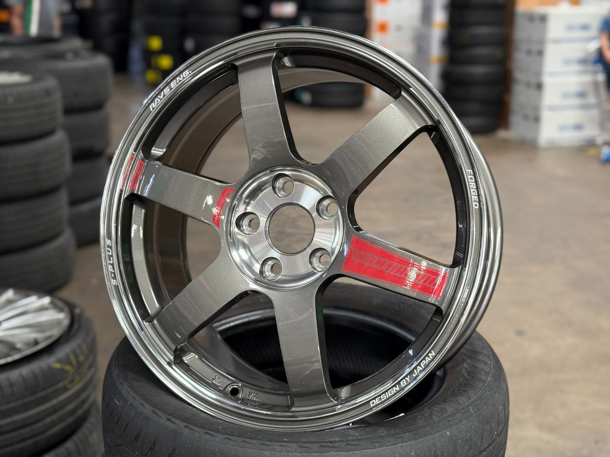 New 18X8 ET45 AOW Flow Formed TE37 SAGA Rim (4 wheel) Gloss Gunmetal 5X112