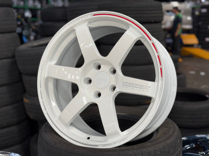 New 18X8.5 ET35 AOW Flow Formed TE37 SAGA Rim (4 wheel) Gloss White 5X112