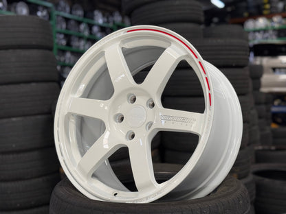 New 18X8.5 ET35 AOW Flow Formed TE37 SAGA Rim (4 wheel) Gloss White 5X112