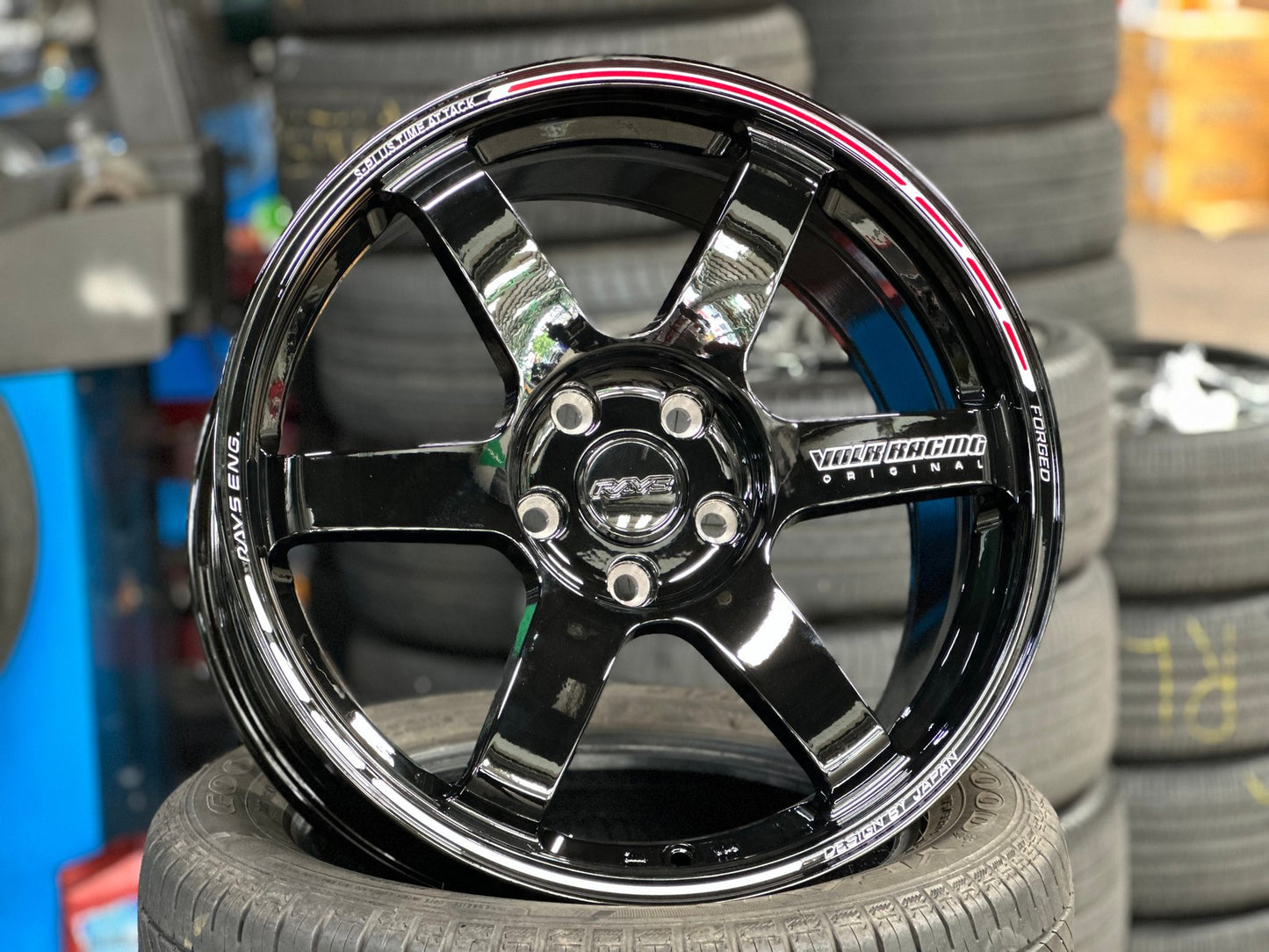 New 18X8.5 ET35 AOW Flow Formed TE37 SAGA Rim (4 wheel) Gloss Black 5X114.3