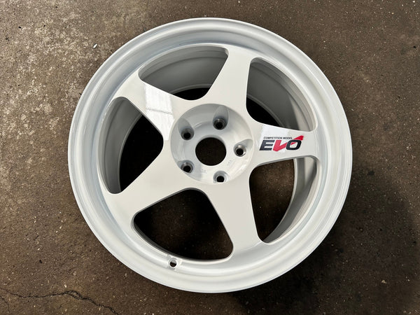New 18X9.5 ET44 AOW Flow Formed Evo Rim (4 wheel) Gloss White 5X120