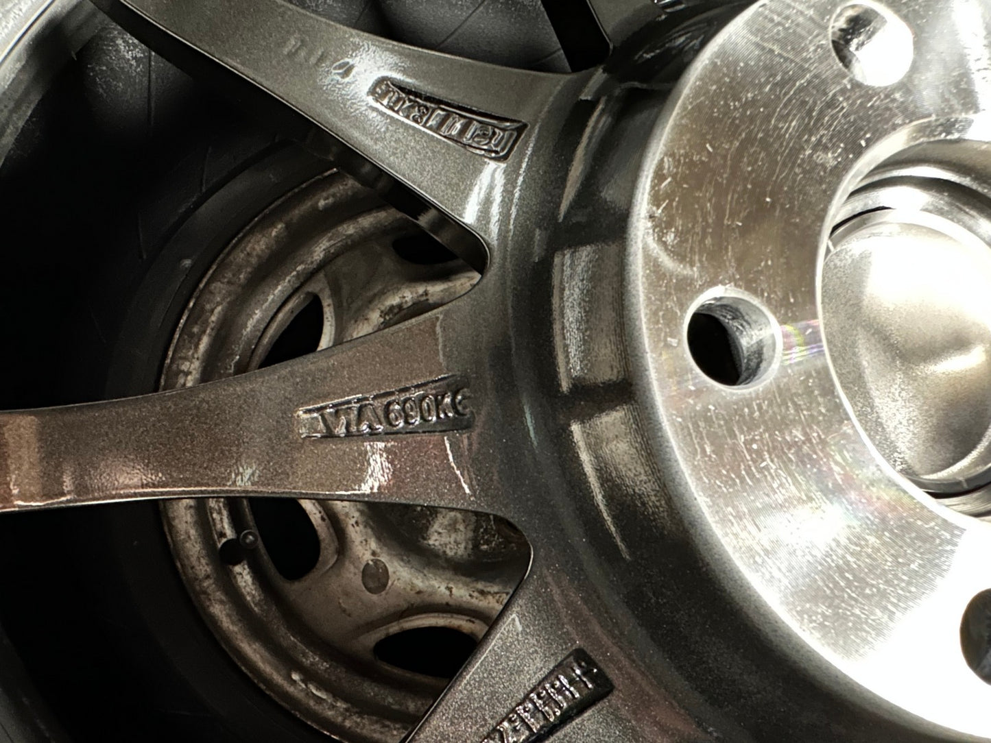 New 18X8.5 ET43 AOW Flow Formed CE28 Rim (4 wheel) Gloss Gunmetal 5X114.3