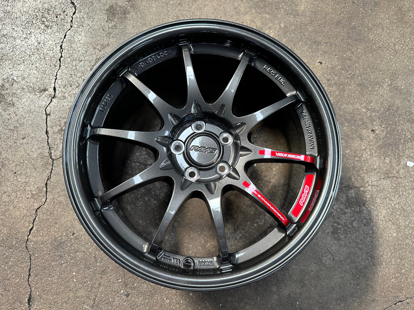 New 17X8 ET35 AOW Flow Formed CE28 Rim (4 wheel) Gloss Gunmetal 5X100