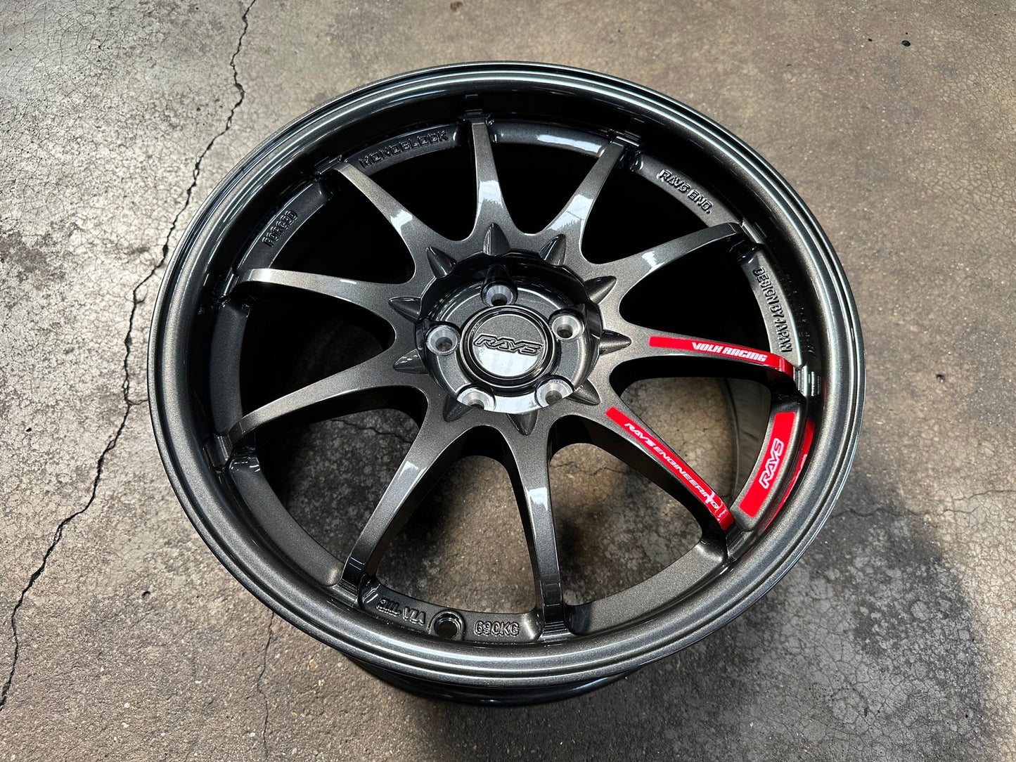 New 17X8 ET35 AOW Flow Formed CE28 Rim (4 wheel) Gloss Gunmetal 5X100