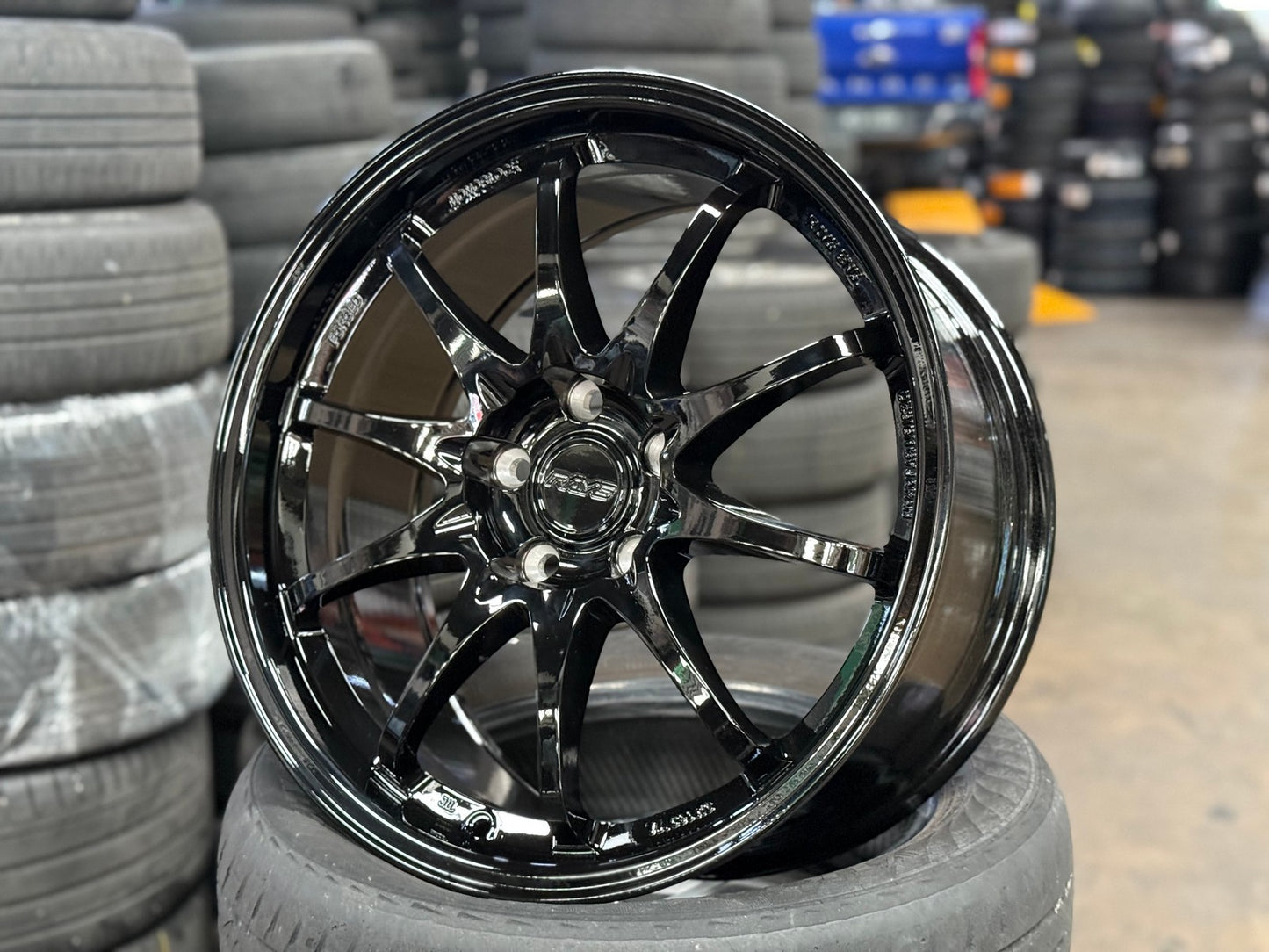 New 18X8.5 ET43 AOW Flow Formed CE28 Rim (4 wheel) Gloss Black 5X112