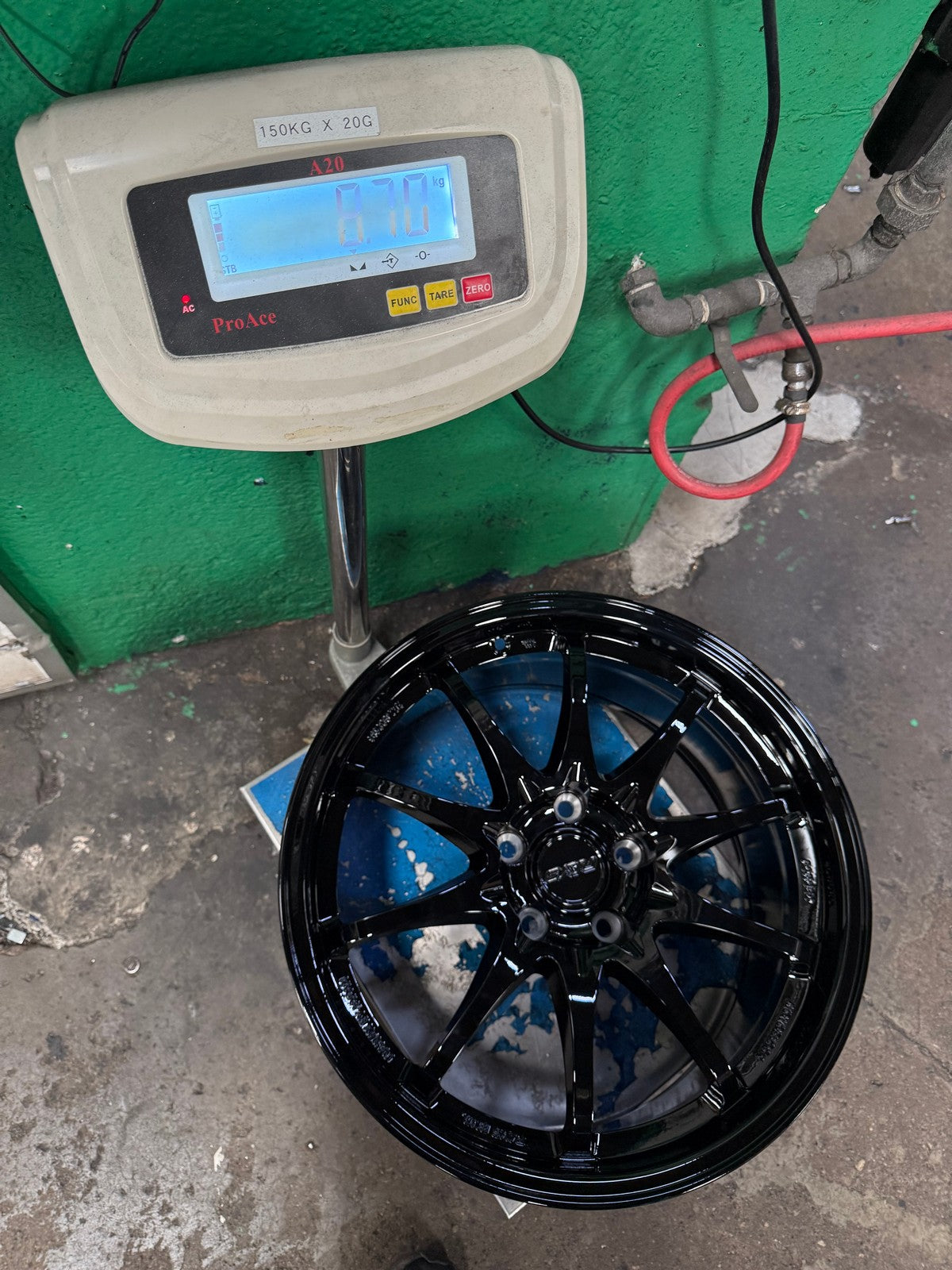 New 18X8.5 ET43 AOW Flow Formed CE28 Rim (4 wheel) Gloss Black 5X112