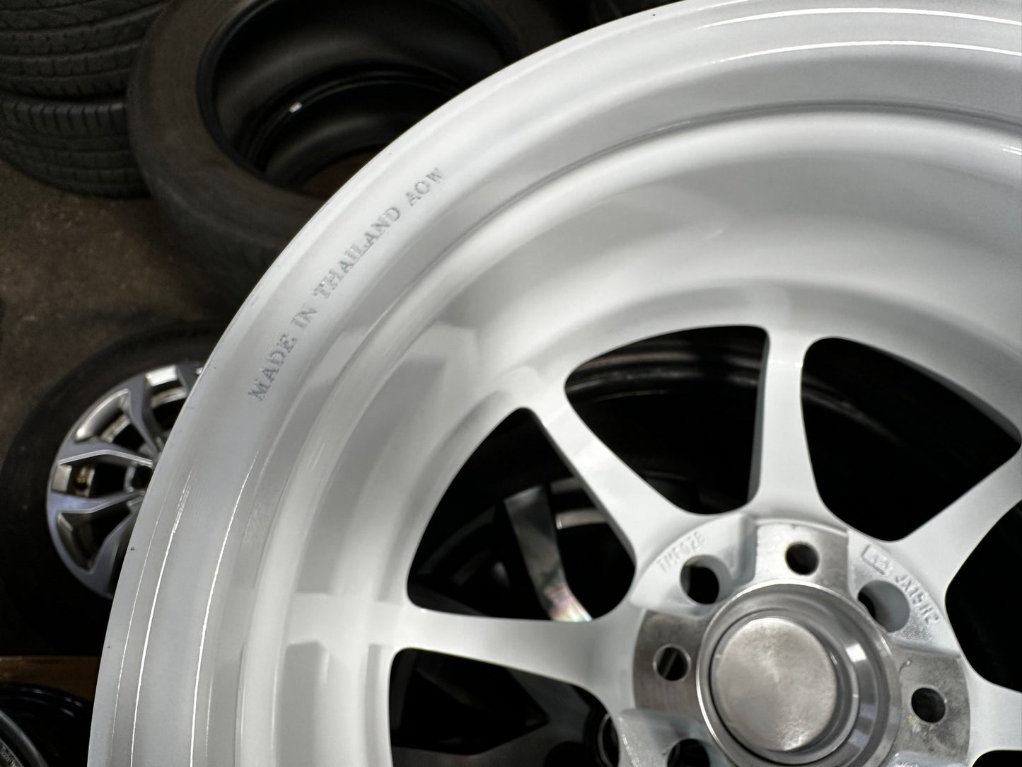 New 15X6.5 ET40 AOW Flow Formed CE28CR Rim (4 wheel) Gloss White 4X100