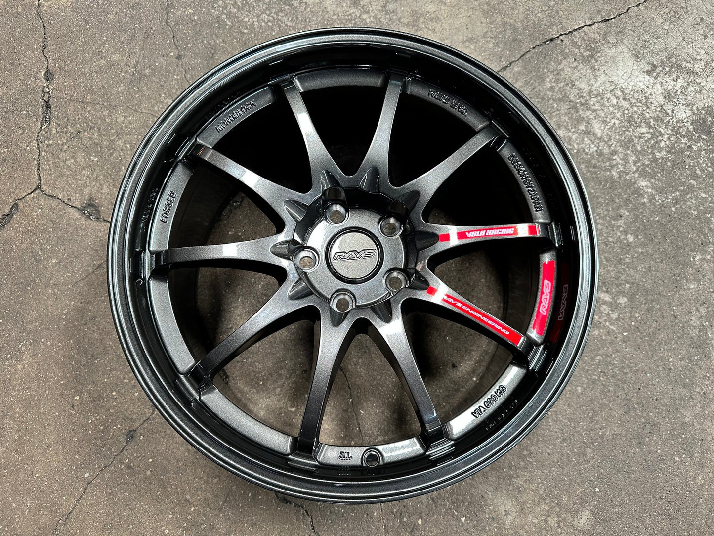 New 18X9 ET40 AOW Flow Formed CE28CR Rim (4 wheel) Gloss Gunmetal 5X112