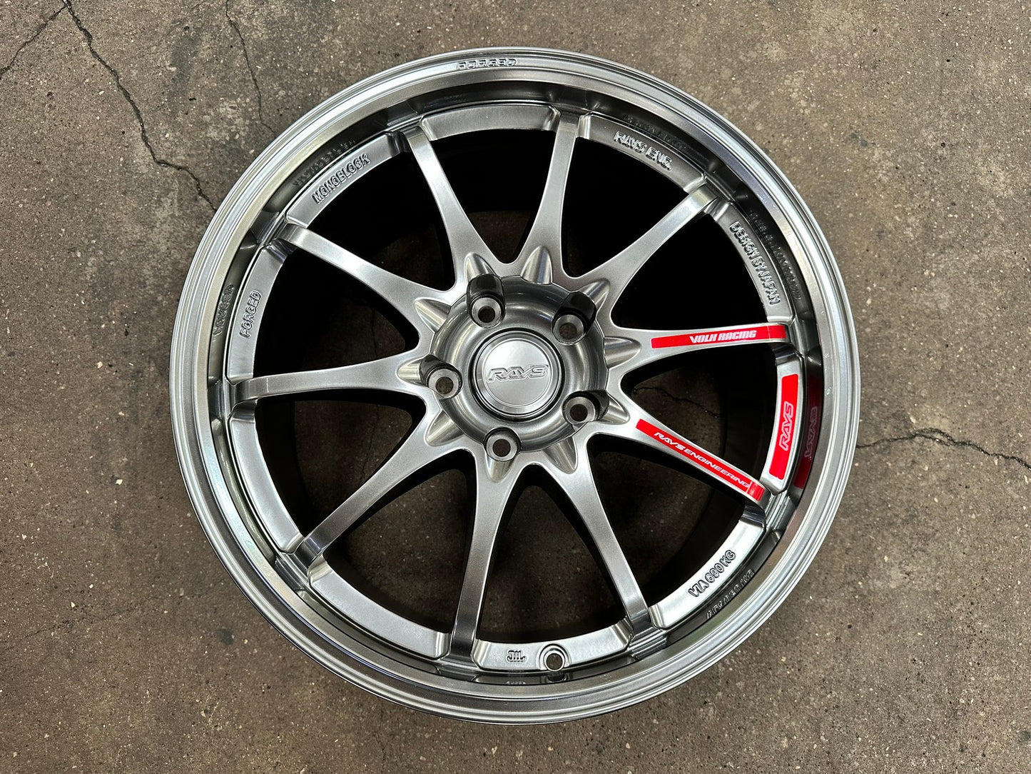 New 18X9.5 ET44 AOW Flow Formed CE28 Rim (4 wheel) Gloss Gunmetal 5X120