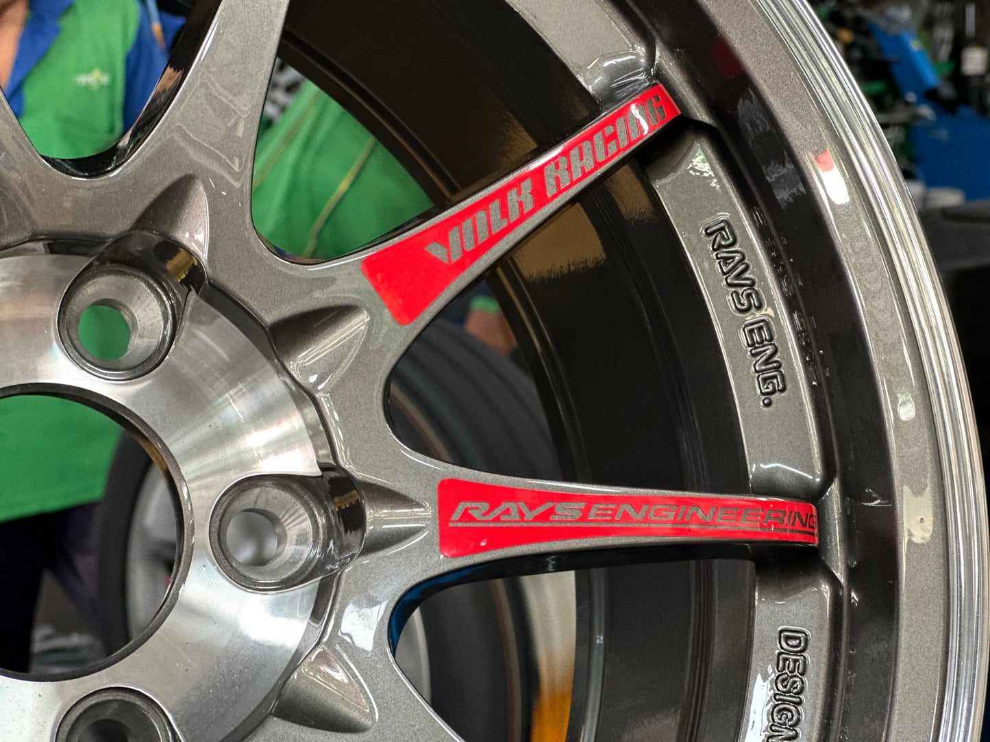 New 17X8 ET35 AOW Flow Formed CE28SLRim (4 wheel) Gloss Gunmetal 5X112