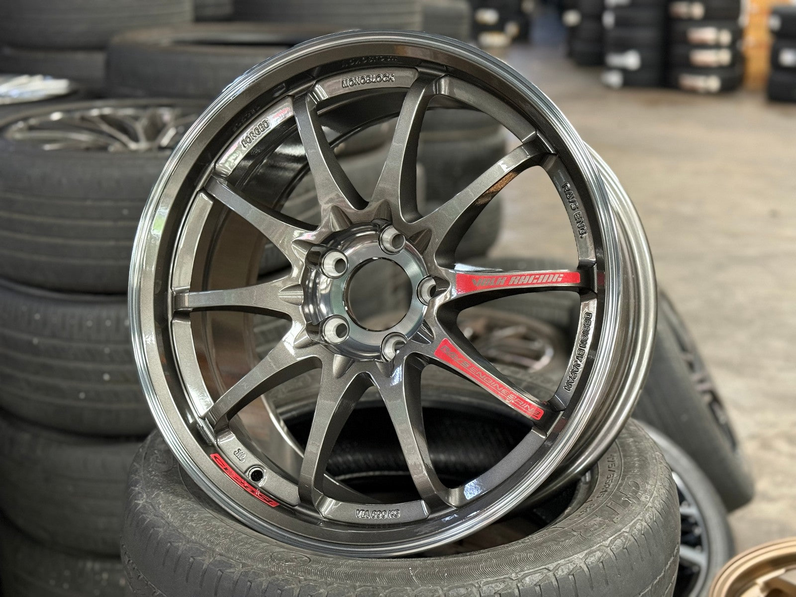 New 18X8.5 ET43 AOW Flow Formed CE28SLRim (4 wheel) Gloss Gunmetal 5X1 ...