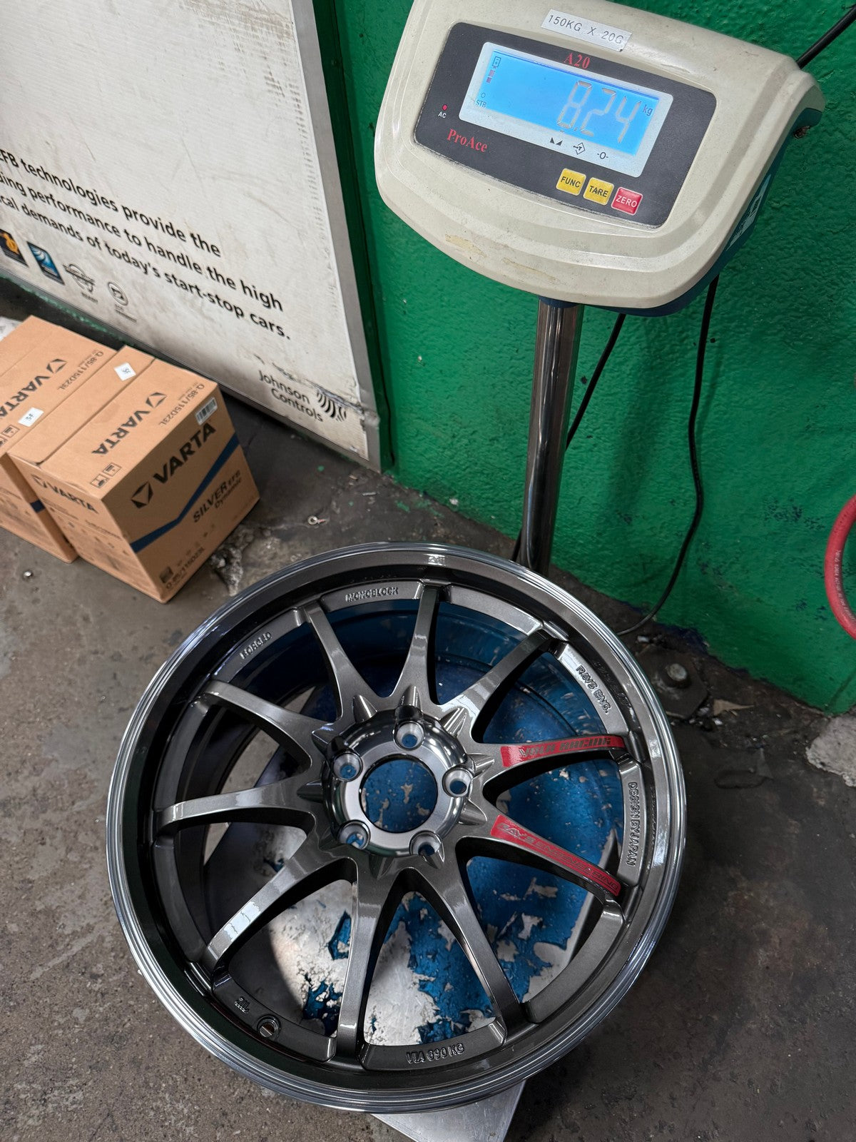 New 18X8.5 ET43 AOW Flow Formed CE28SLRim (4 wheel) Gloss Gunmetal 5X112