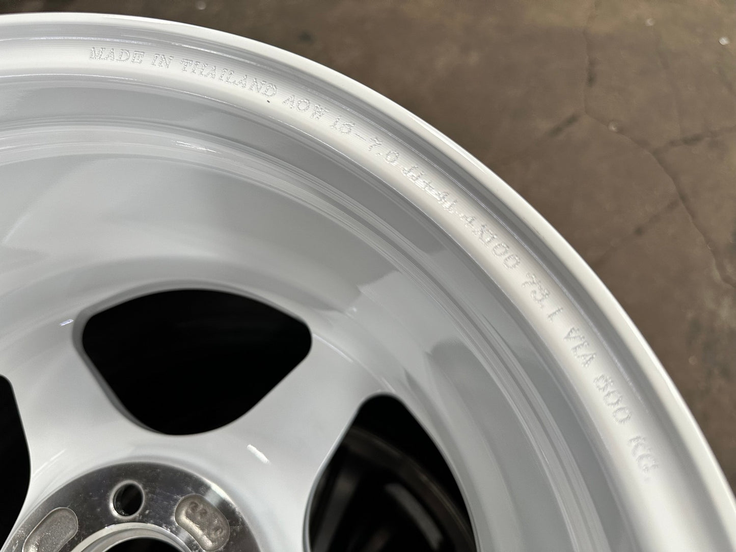 New 15X7 ET41 AOW Flow Formed Spoon Rim (4 wheel) Gloss White 4X100