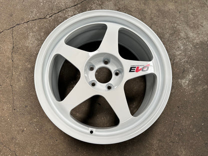 New 18X8.5 ET35 AOW Flow Formed Evo Rim (4 wheel) Gloss White 5X114.3
