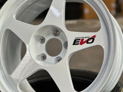 New 18X8.5 ET35 AOW Flow Formed Spoon Rim (4 wheel) Gloss White 5X114.3