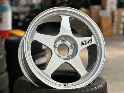 New 18X8.5 ET35 AOW Flow Formed Spoon Rim (4 wheel) Gloss Silver 5X114.3