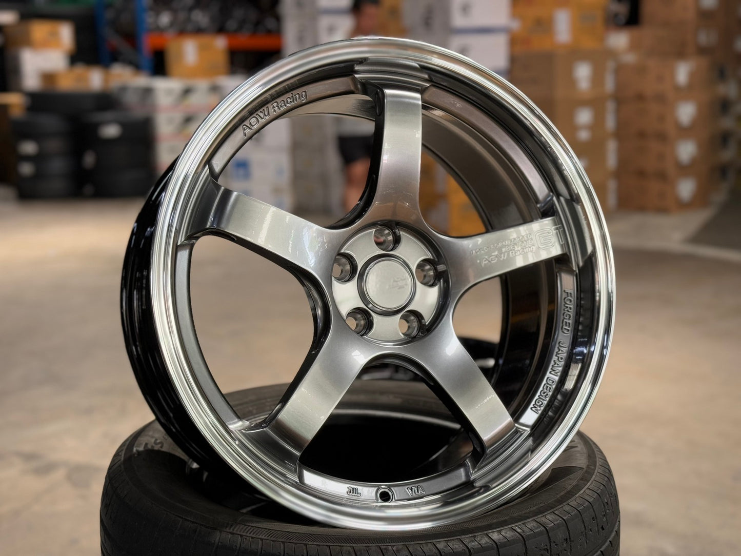 New 18X8.5 ET42 AOW Flow Formed GT Rim (4 wheel) Gloss Gunmetal 5X100