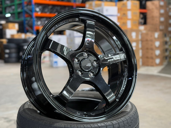 New 18X8.5 ET42 AOW Flow Formed GT Rim (4 wheel) Gloss Black 5X100