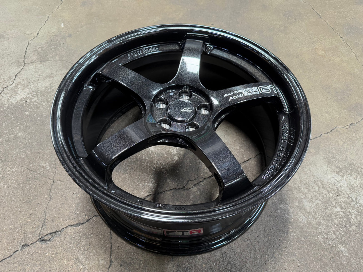 New 18X8.5 ET42 AOW Flow Formed GT Rim (4 wheel) Gloss Black 5X100