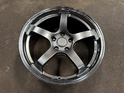 New 18X8.5 ET35 AOW Flow Formed GT Rim (4 wheel) Gloss Gunmetal 5X114.3