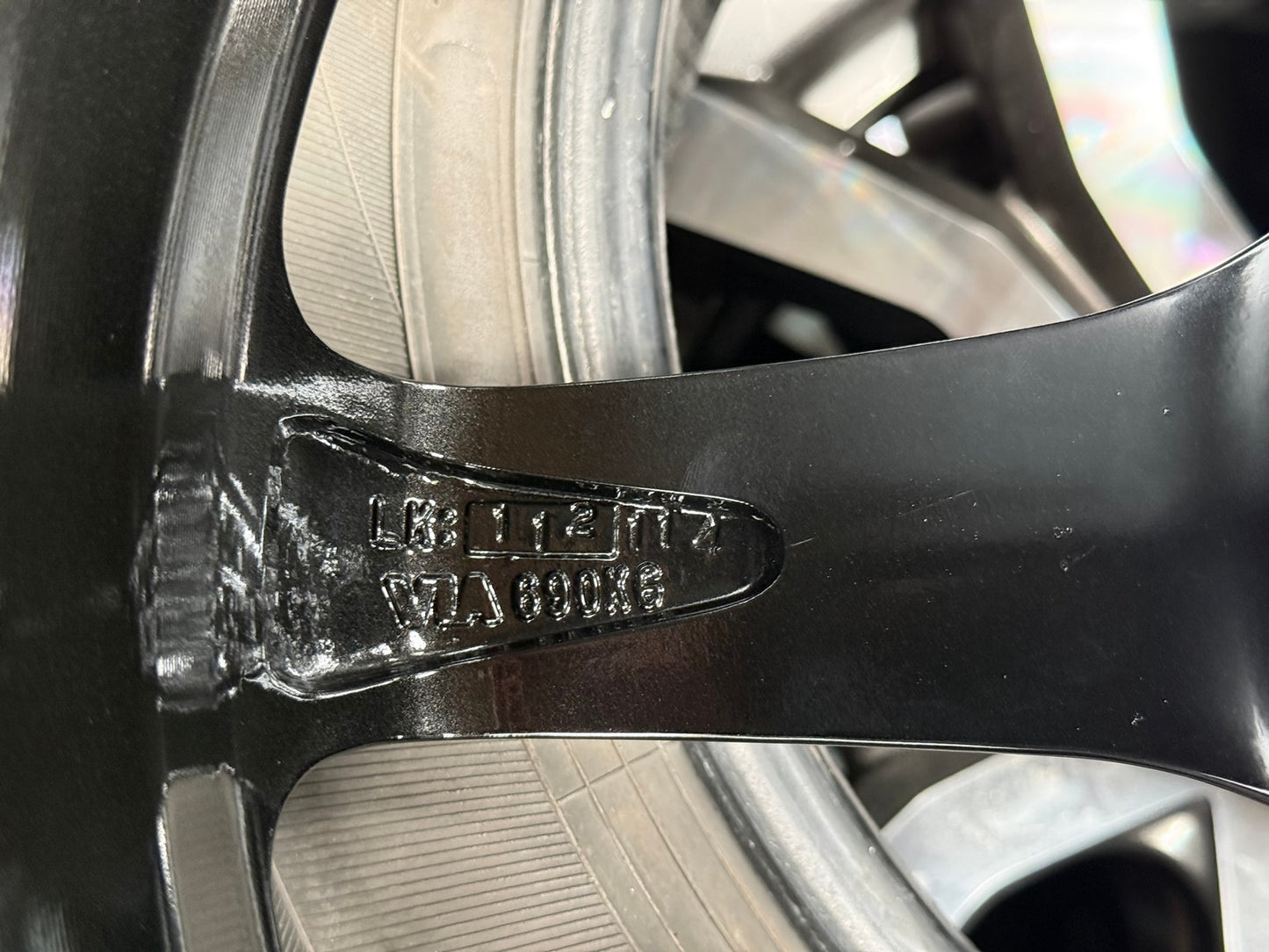 New 18X8.5 ET35 AOW Flow Formed GT Rim (4 wheel) Gloss Gunmetal 5X112