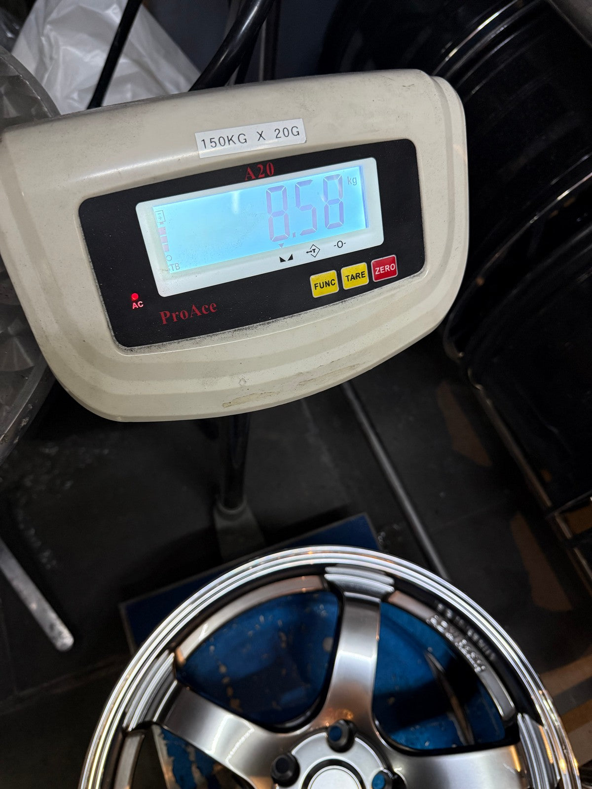 New 18X8.5 ET35 AOW Flow Formed GT Rim (4 wheel) Gloss Gunmetal 5X114.3