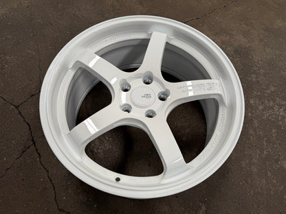 New 18X8.5 ET42 AOW Flow Formed GT Rim (4 wheel) Gloss White 5X114.3