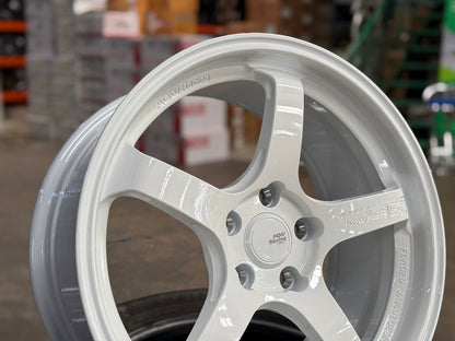 New 18X8.5 ET42 AOW Flow Formed GT Rim (4 wheel) Gloss White 5X114.3