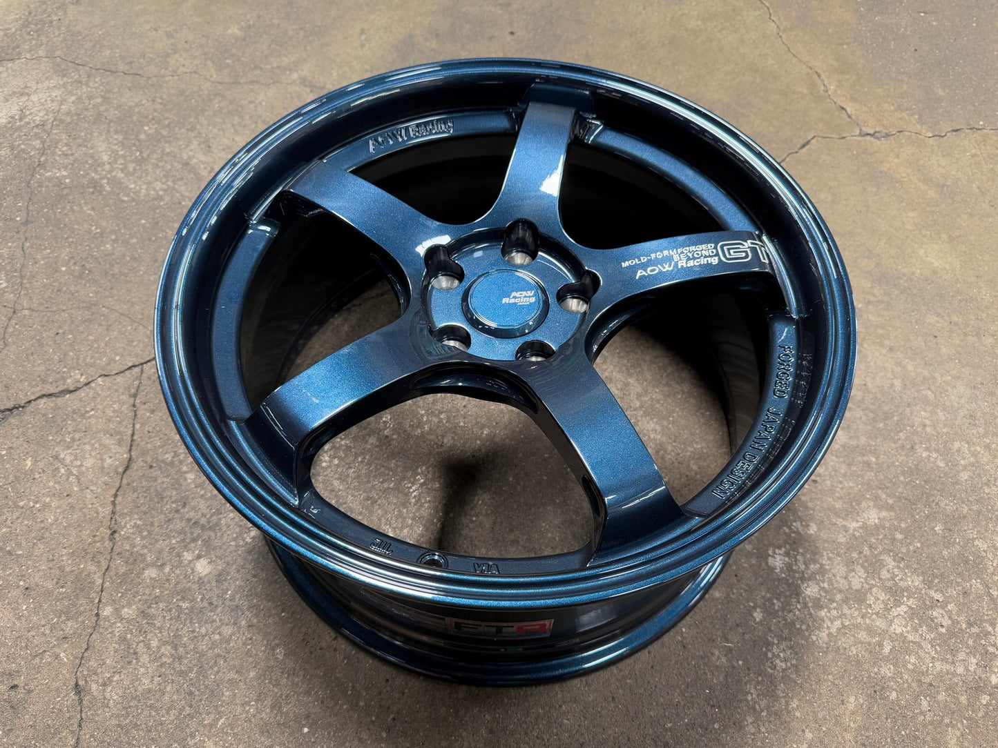 New 18X8.5 ET42 AOW Flow Formed GT Rim (4 wheel) Gloss Blue 5X112