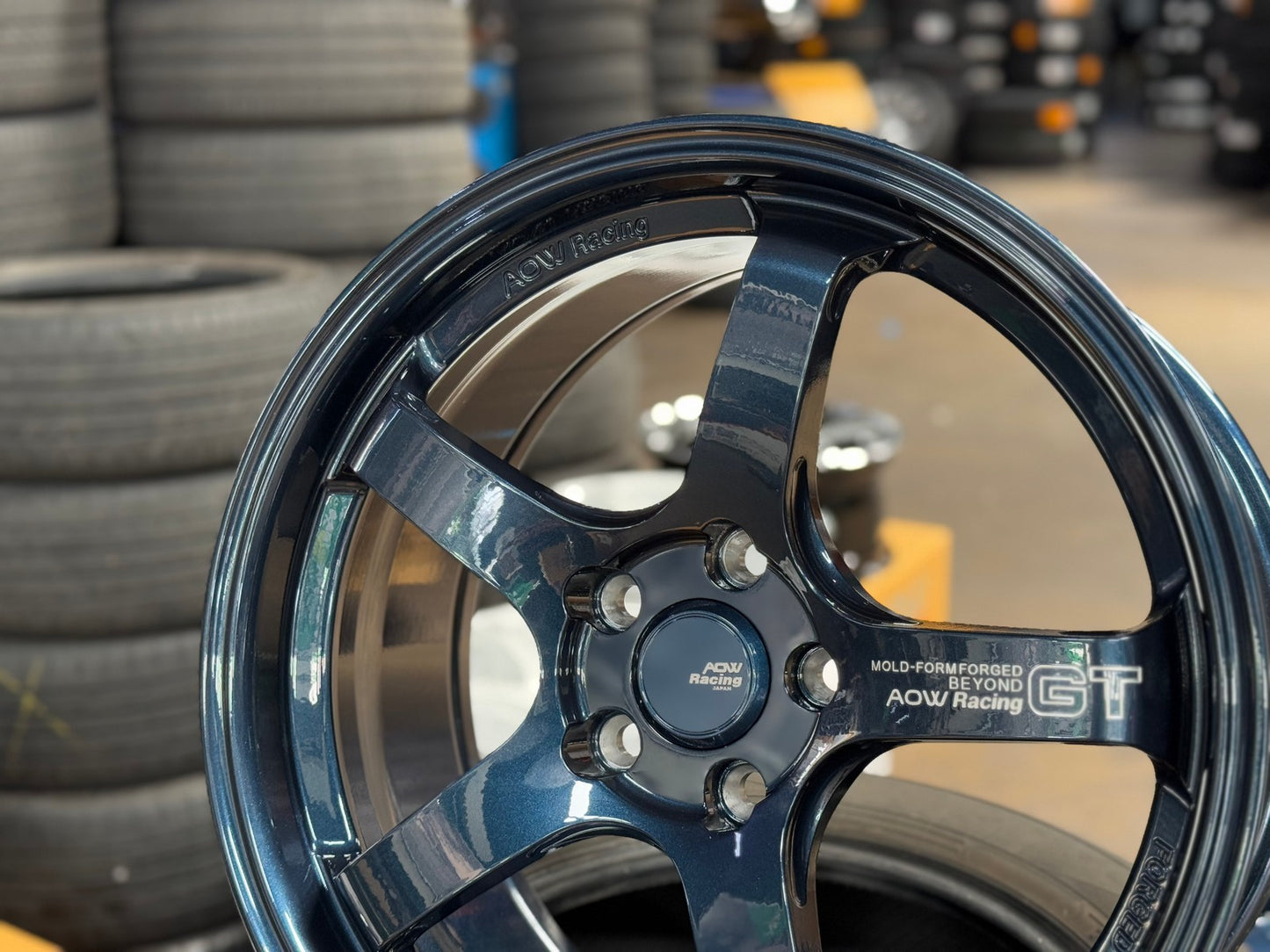 New 18X8.5 ET42 AOW Flow Formed GT Rim (4 wheel) Gloss Blue 5X112