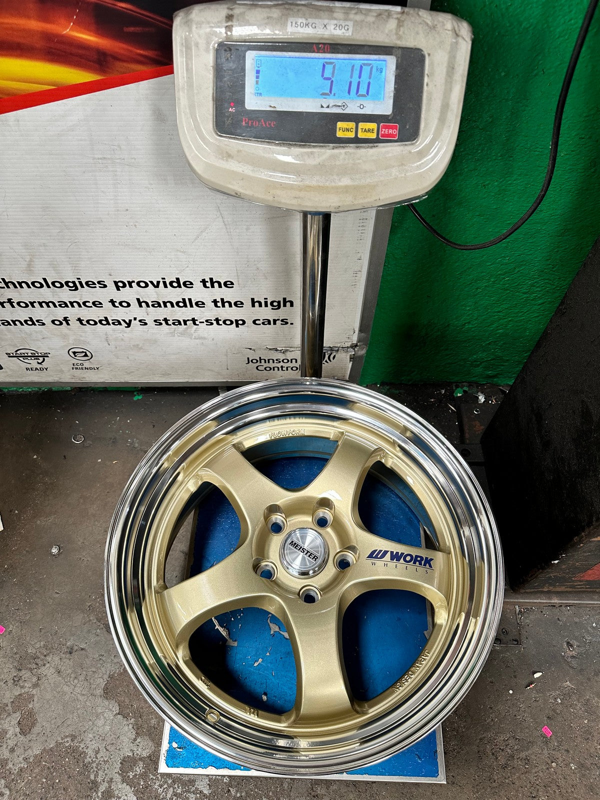 New 18X8.5 ET35 AOW Flow Formed S1R Rim (4 wheel) Gloss Gold 5X114.3