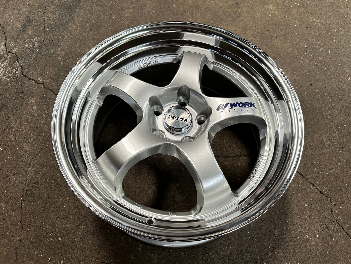 New 18X8.5 ET35 AOW Flow Formed S1R Rim (4 wheel) Gloss Silver 5X112