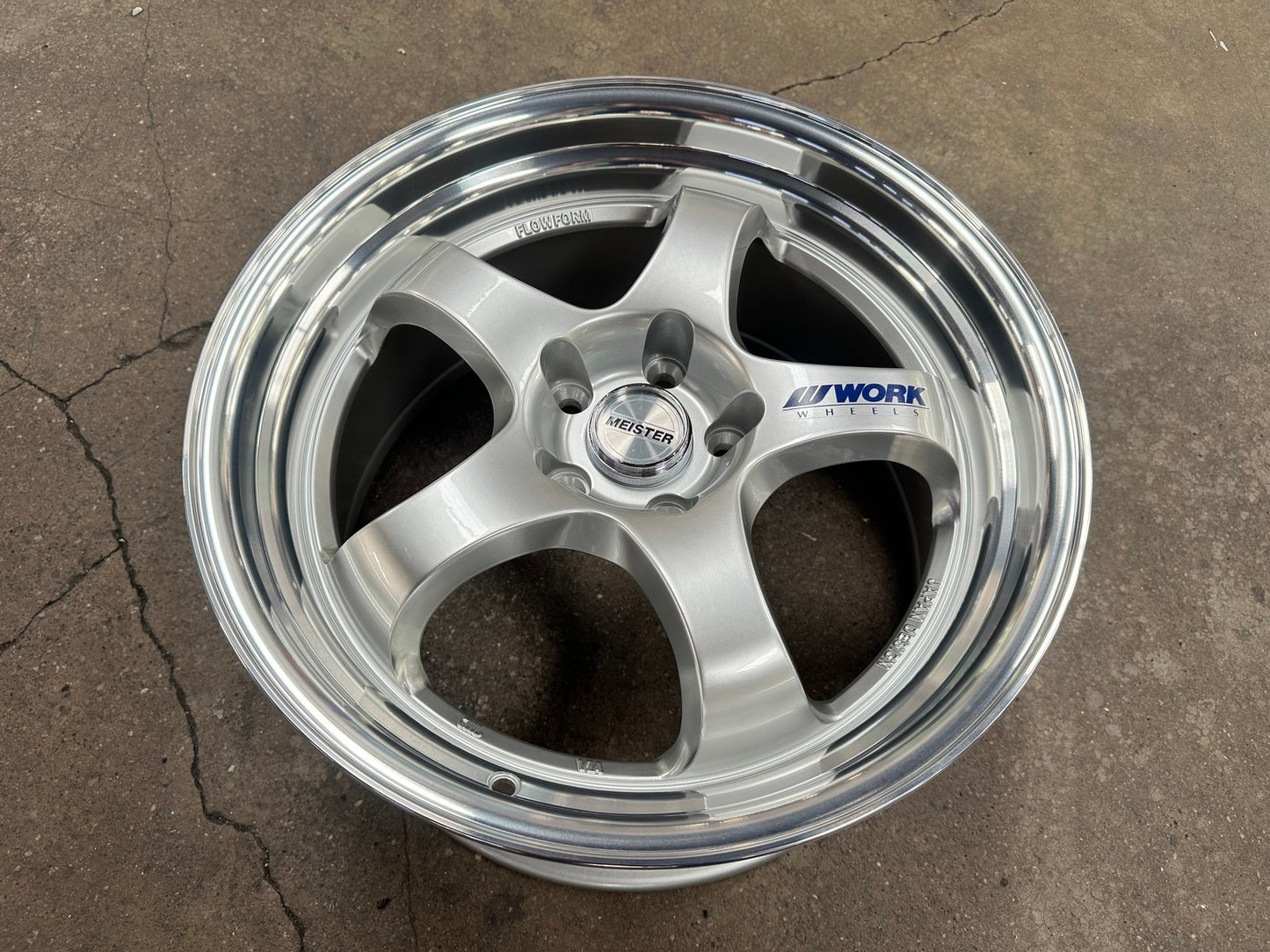 New 18X9.5 ET40 AOW Flow Formed S1R Rim (4 wheel) Gloss Silver 5X112