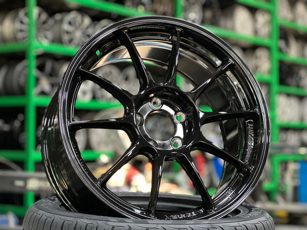 New 18X8.5 ET35 AOW Flow Formed TC105X Rim (4 wheel) Gloss Black 5X114.3