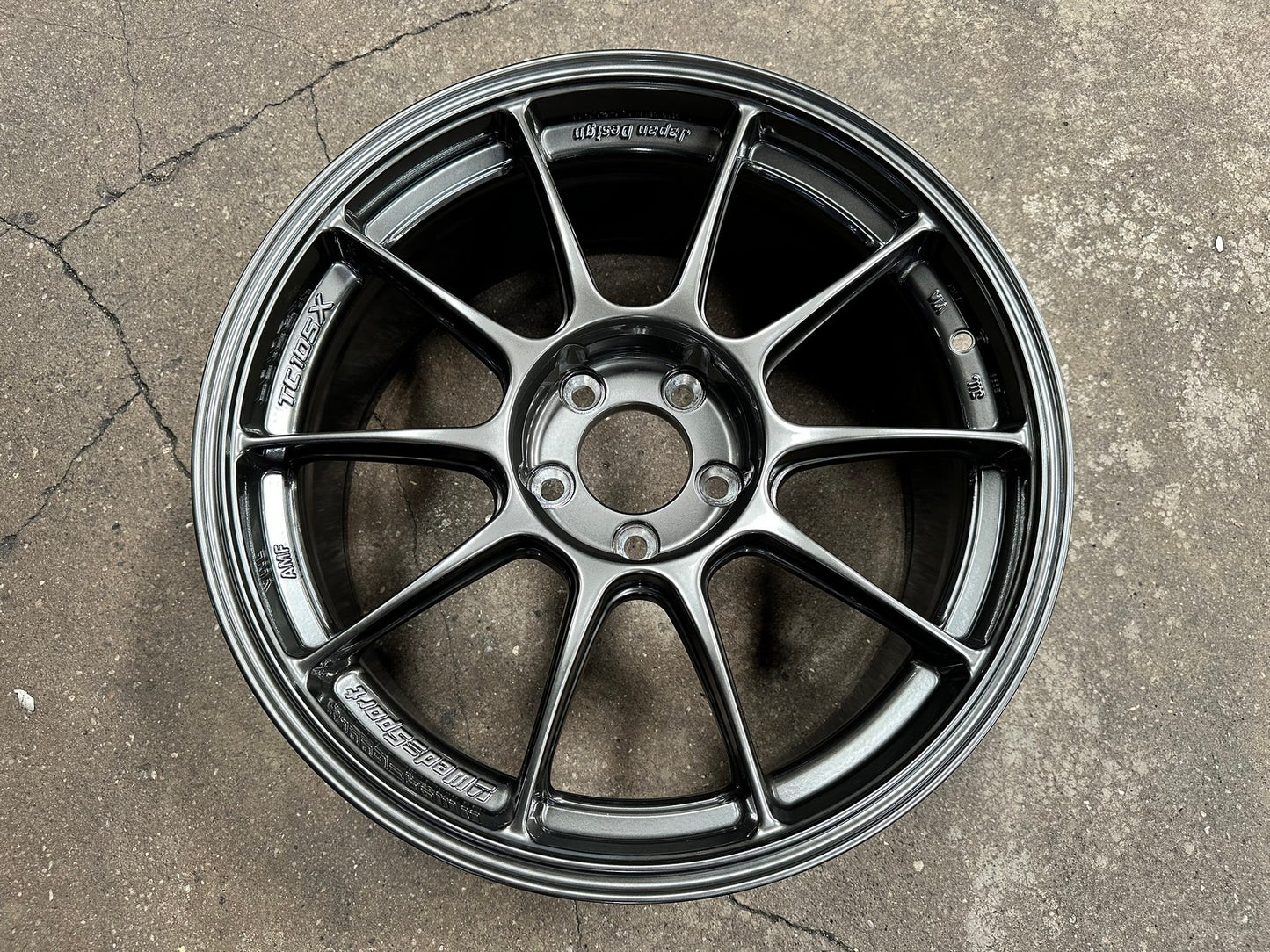 New 18X8.5 ET35 AOW Flow Formed TC105X Rim (4 wheel) Gloss Gunmetal 5X112