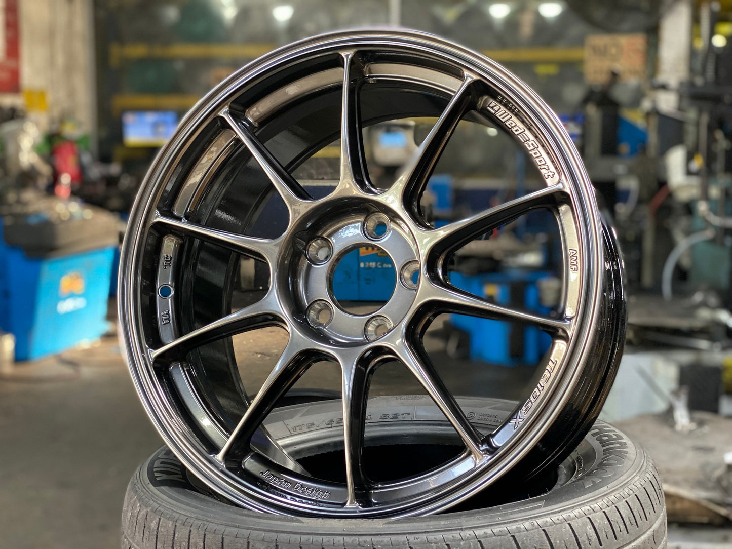 New 18X8.5 ET44 AOW Flow Formed TC105X Rim (4 wheel) Gloss Gunmetal 5X114.3