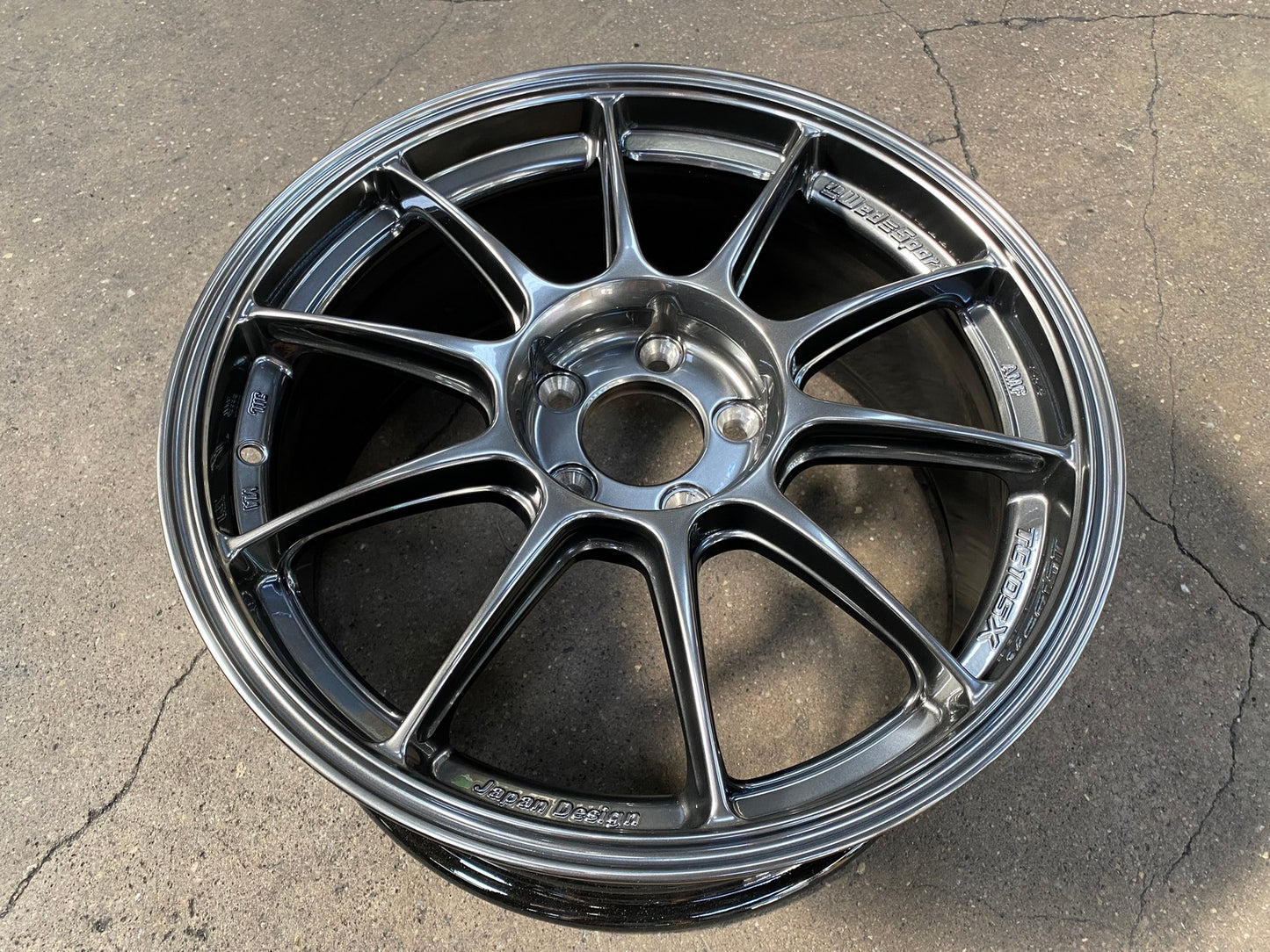 New 18X8.5 ET44 AOW Flow Formed TC105X Rim (4 wheel) Gloss Gunmetal 5X112