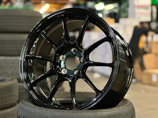 New 18X8.5 ET44 AOW Flow Formed TC105X Rim (4 wheel) Gloss Black 5X114.3