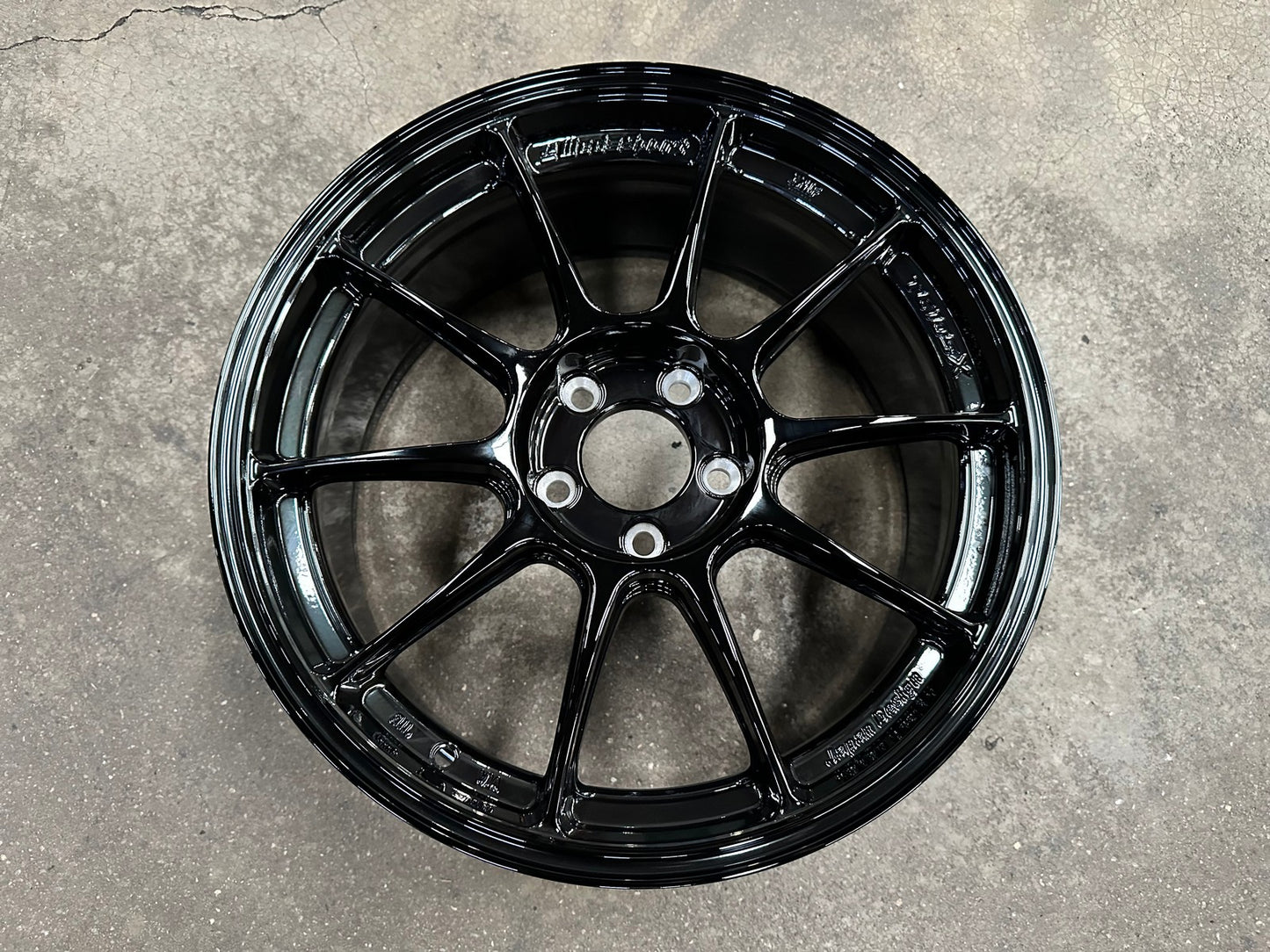New 18X8.5 ET44 AOW Flow Formed TC105X Rim (4 wheel) Gloss Black 5X112