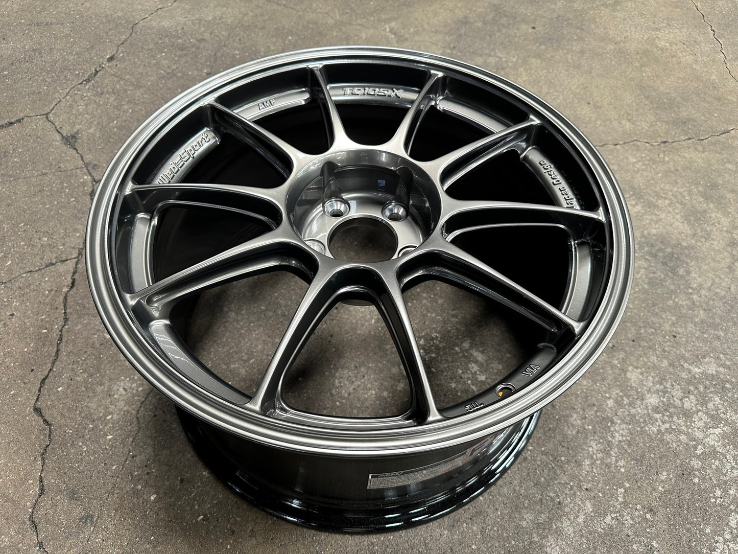 New 18X9.5 ET40 AOW Flow Formed TC105X Rim (4 wheel) Gloss Gunmetal 5X112